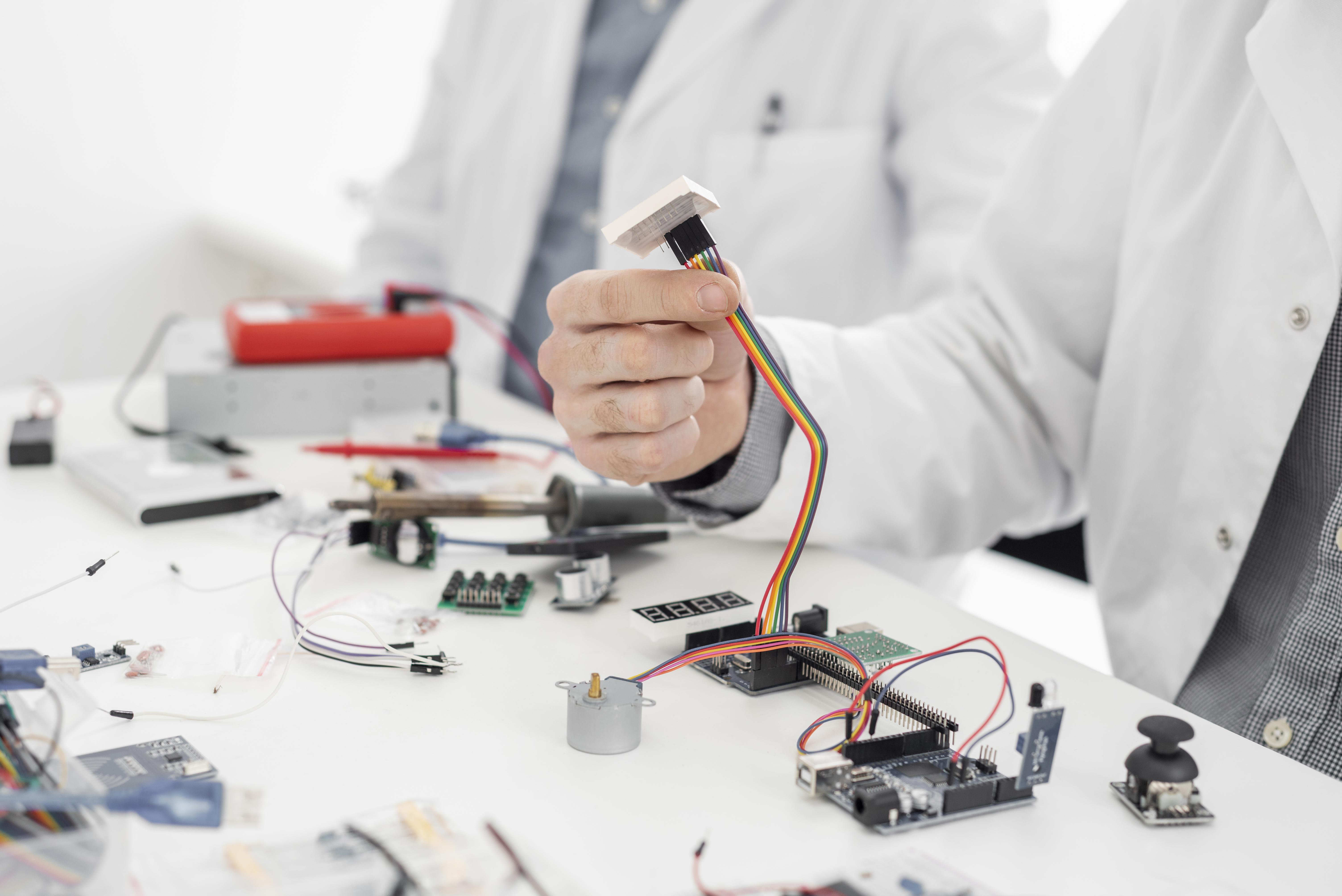 men-lab-doing-experiments-close-up.jpg